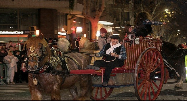 Fotografia de l'activitat DIADA DE SANT ANTONI ABAT 2020: PASSADA TRADICIONAL I TRES TOMBS Fotografia de l'activitat DIADA DE SANT ANTONI ABAT 2020: PASSADA TRADICIONAL I TRES TOMBS