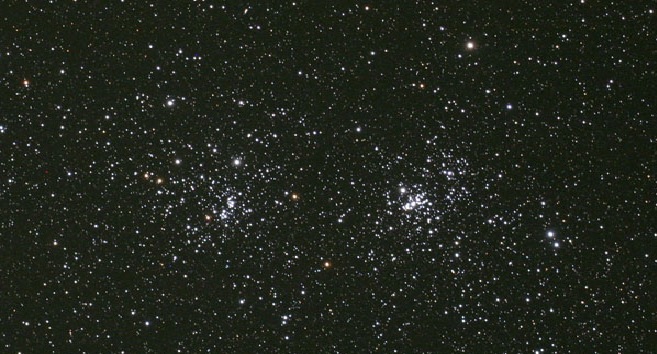 Fotografia de l'activitat DOBLE CÚMUL DE PERSEUS. VISITA I OBSERVACIÓ Fotografia de l'activitat DOBLE CÚMUL DE PERSEUS. VISITA I OBSERVACIÓ