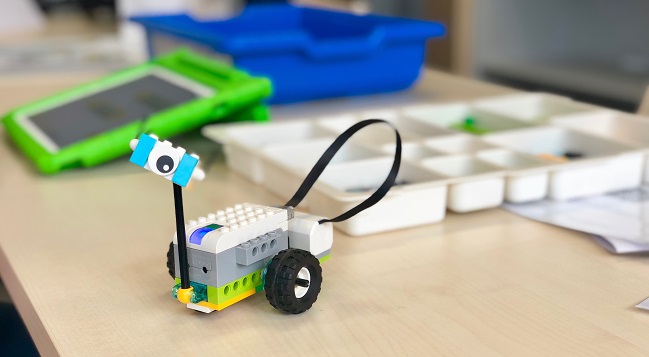 Fotografia de l'activitat LEGO WEDO 2.0. TALLER Fotografia de l'activitat LEGO WEDO 2.0. TALLER