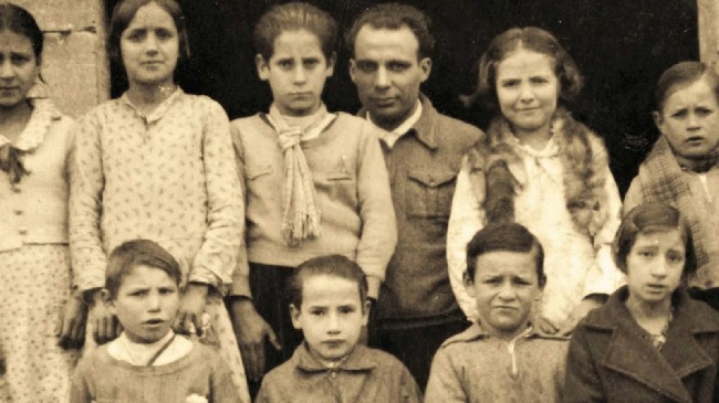 Fotografia de l'activitat Ajornat - EL RETRATISTA. IV CICLE CINEMA SOBRE LA DEPORTACIÓ ALS CAMPS NAZIS. PROGRAMA ACTES DRETS HUMANS Fotografia de l'activitat Ajornat - EL RETRATISTA. IV CICLE CINEMA SOBRE LA DEPORTACIÓ ALS CAMPS NAZIS. PROGRAMA ACTES DRETS HUMANS