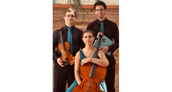 Fotografia de l'activitat ENTRE LLUMS I OMBRES. MÚSICA AL SALÓ. CONCERT Fotografia de l'activitat ENTRE LLUMS I OMBRES. MÚSICA AL SALÓ. CONCERT