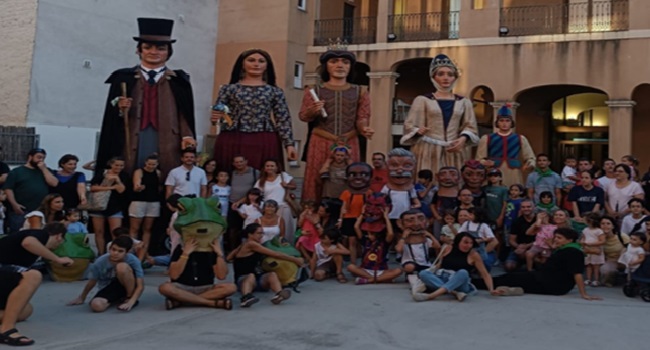 Fotografia de l'activitat ASSAIG OBERT GEGANTS DE SABADELL Fotografia de l'activitat ASSAIG OBERT GEGANTS DE SABADELL